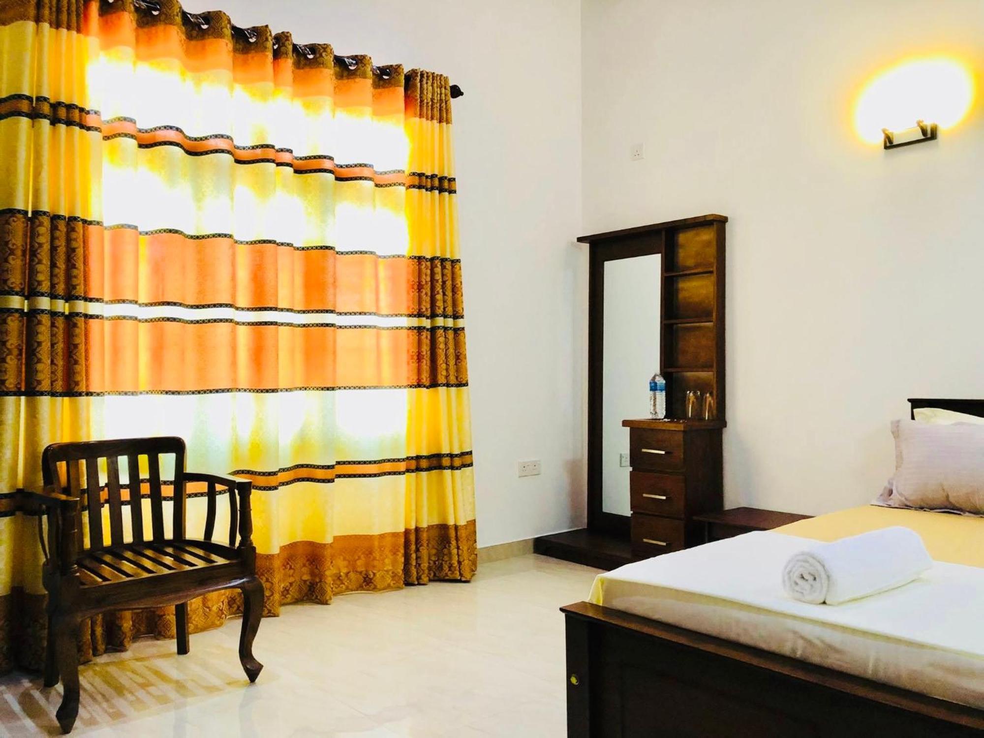 Ahasna Airport Villa Negombo Eksteriør billede