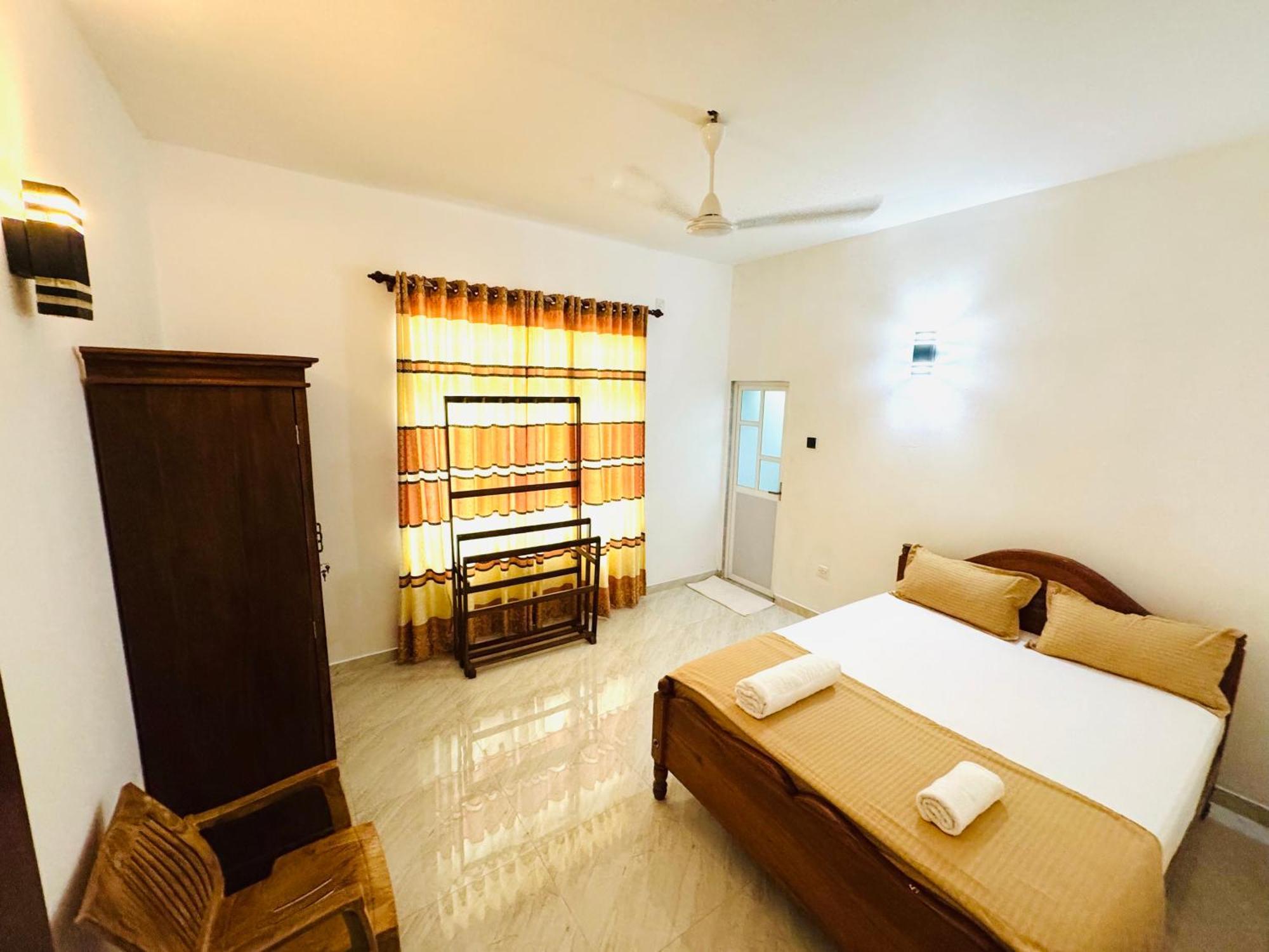 Ahasna Airport Villa Negombo Eksteriør billede