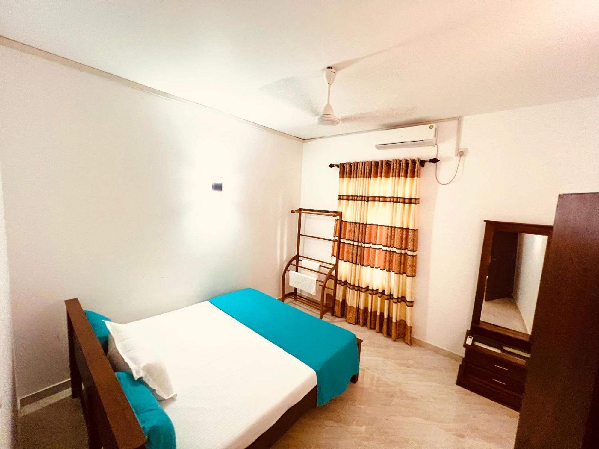 Ahasna Airport Villa Negombo Eksteriør billede